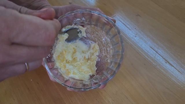 Так просто КАШЕЛЬ мы еще не лечили. Как лечить кашель у детей и взрослых маслом и чесноком смотреть онлайн