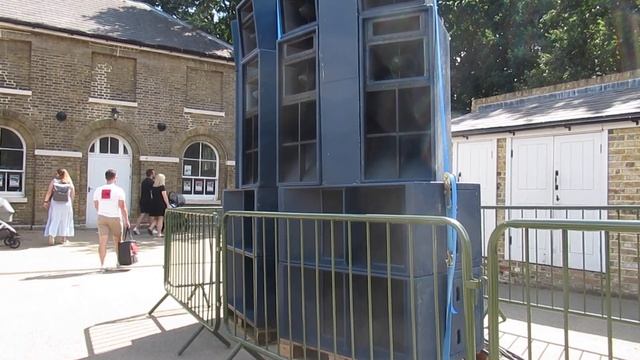 Midnight Rockers HiFi - Setup and First Tunes @The Courtyard, Beckenham Place Park, London 27/8/202 смотреть онлайн