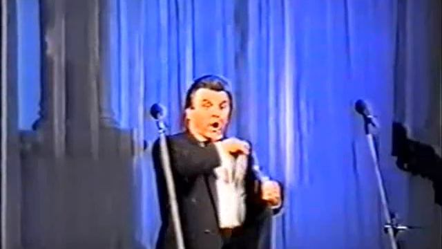 Baritone Vladimir DRAGOŞ sings - IL BARBIERE DI SIVIGLIA - Figaro: Largo al factotum смотреть онлайн