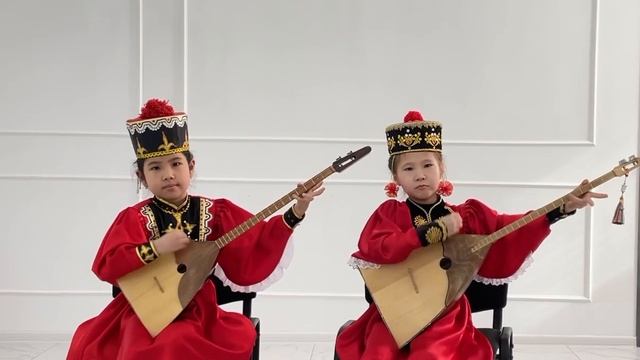 Шаваш Хальмг Домбр смотреть онлайн