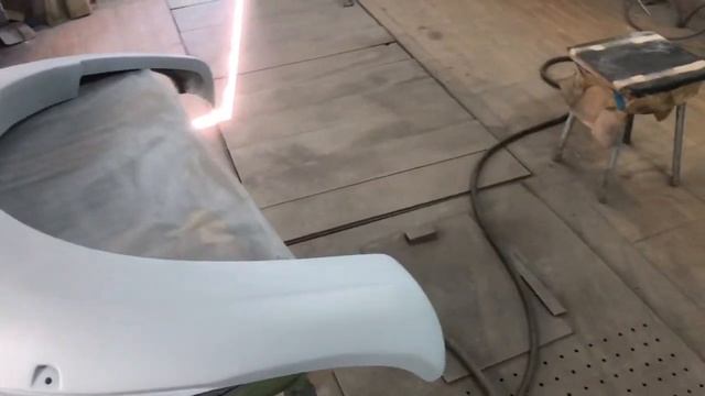 Окрас расширений арок в RAPTOR краскопультом с дюзой 2,0 смотреть онлайн