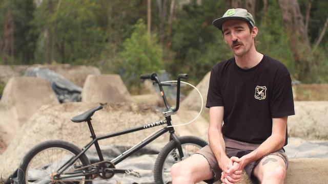 Joe Simpson C.C.R. Bike Check смотреть онлайн