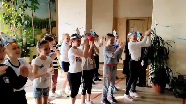 День космонавтики. МБОУ СОШ №1 г. Поронайск смотреть онлайн