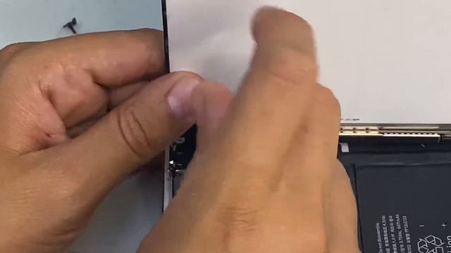 Cambiar Pantalla Cristal O Touch IPad Mini 1 y 2 смотреть онлайн