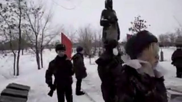 Приморск Волгоградская область Смена почётного караула 2 февраля 2013 г смотреть онлайн