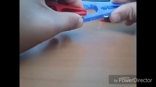 Как сделать из прищепок пушку!!!! смотреть онлайн