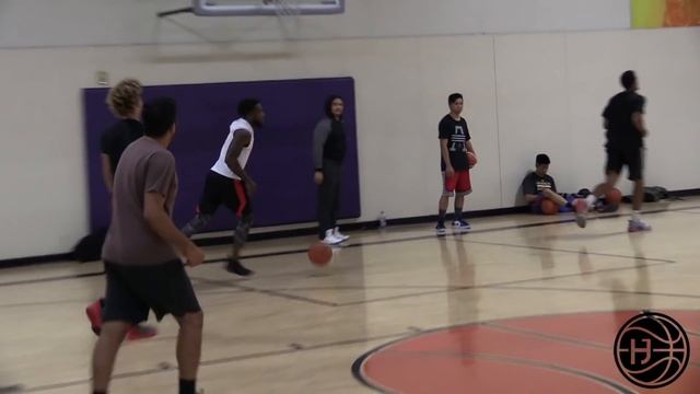 LaMelo Ball SHUTS DOWN THE GYM!! DUNKS on JesserTheLazer!! YouTubers vs Lamelo Ball смотреть онлайн