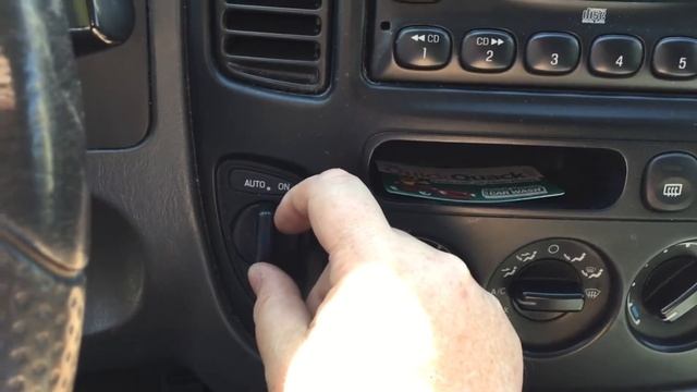FOR SALE: 2004 Ford Escape Limited