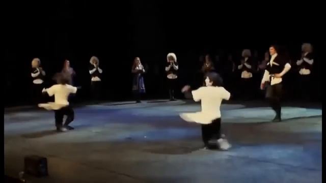 Славик Погосов глазами милыми (cover spartanec300wot) смотреть онлайн