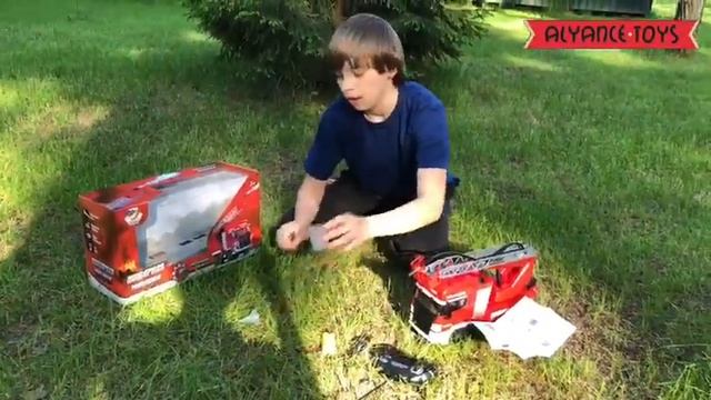 Радиоуправляемая пожарная машина с водой (Артикул A-FEC-021) смотреть онлайн