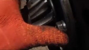 Регулировка подшипников и шестерен хвостовика главной передачи на МТЗ