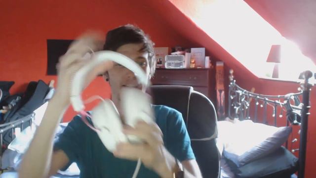 I WAS SO HYPER - HYPER X CLOUD 2 HEADSET UNBOXING/REVIEW смотреть онлайн