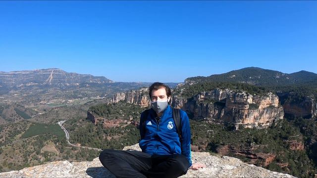 من هنا قفزت الملكة العربية | رحلة سريعة عبر التاريخ | Siurana & Montblanc | Barcelona Trips смотреть онлайн