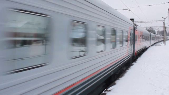 Электровоз ЭП2К-374 с поездом №071Г Чебоксары- Москва. смотреть онлайн