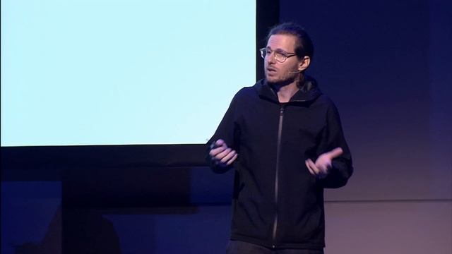 Designing AI Experiences | Google Designer | Adrian Zumbrunnen смотреть онлайн