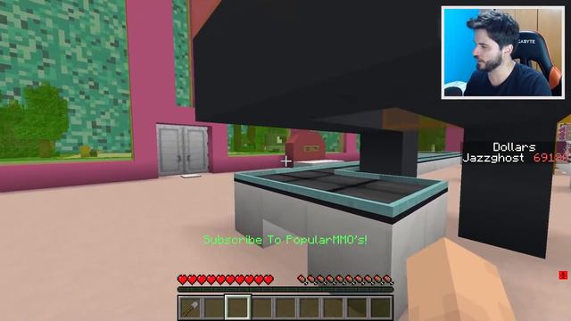 BUGUEI O MINECRAFT E FIQUEI BILIONÁRIO COM MINHA FÁBRICA DE DONUTS! смотреть онлайн