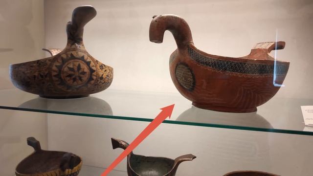 Русский музей . Народные промыслы. Резьба в домостроении. Прялки. Дуги. смотреть онлайн