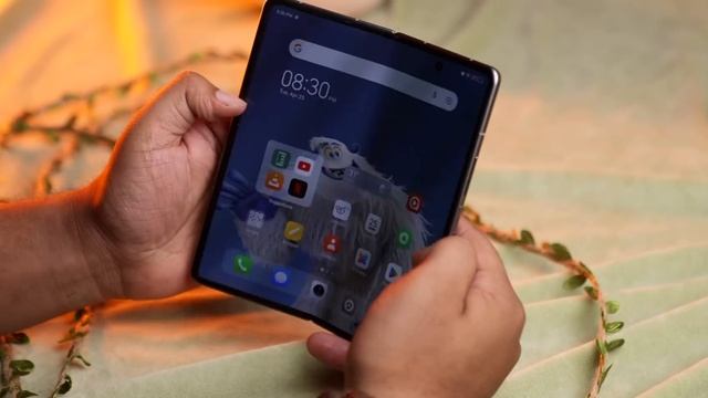 The Most Affordable Folding Phone! смотреть онлайн