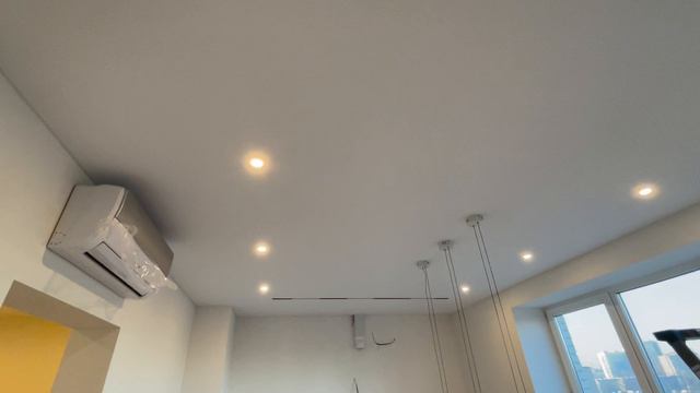 Тканевые натяжные потолки Descor со встраиваемыми трековыми системами SLOTT for TECHNOLIGHT. смотреть онлайн