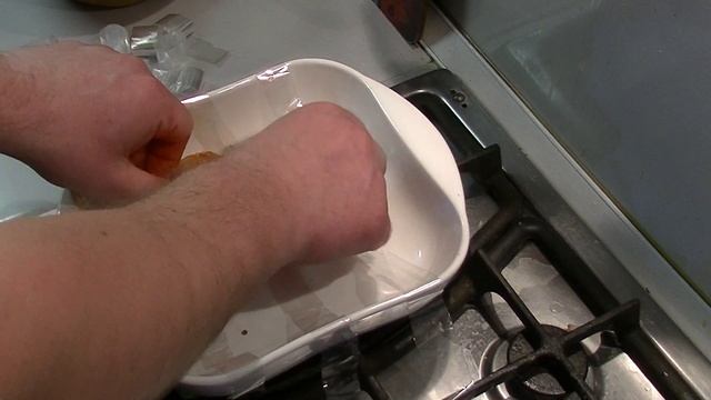 Куриная грудка в духовке как ДОМАШНЯЯ КОЛБАСА ! Как приготовить МЯСНОЙ РУЛЕТ из куриной грудки) ПП! смотреть онлайн