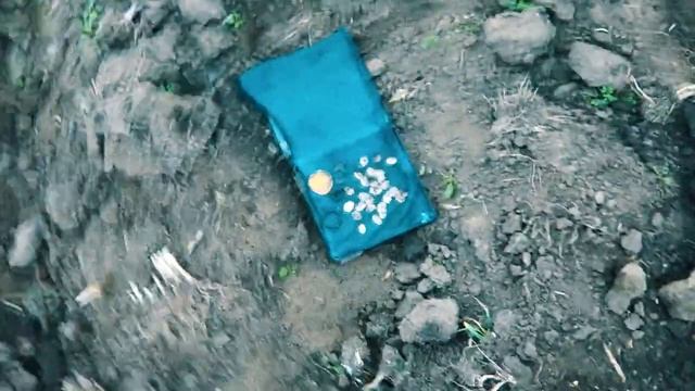 Осенний поиск в лесу поездка за чешуей два алтына Петра (720p).mp4 смотреть онлайн