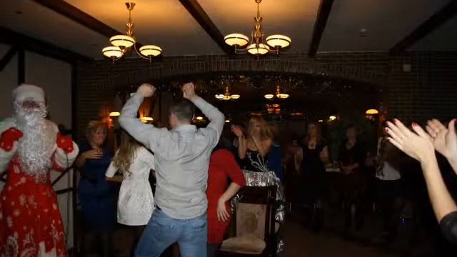 С НОВЫМ ГОДОМ ДРУЗЬЯ!!! ВСЕГДА ВАШ РЕСТОРАН НИАЛ! смотреть онлайн