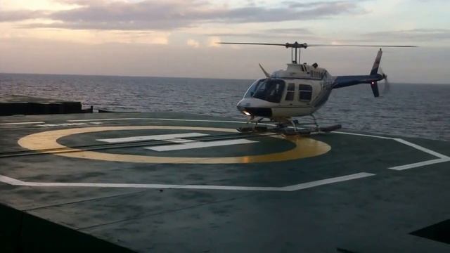 Helicopter crash / Крушение вертолета смотреть онлайн