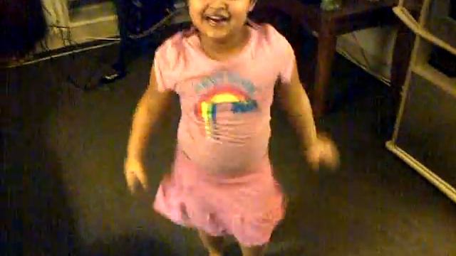 janiah dancing the conga смотреть онлайн