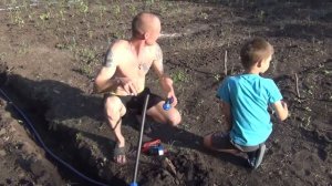 ВОДОПРОВОД НА ДАЧЕ ИЗ ПНД ТРУБЫ СВОИМИ РУКАМИ!