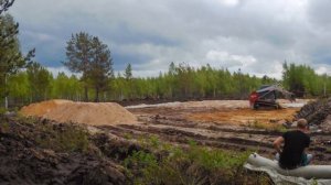 Отсыпка и поднятие заболоченного участка песком | time-lapse