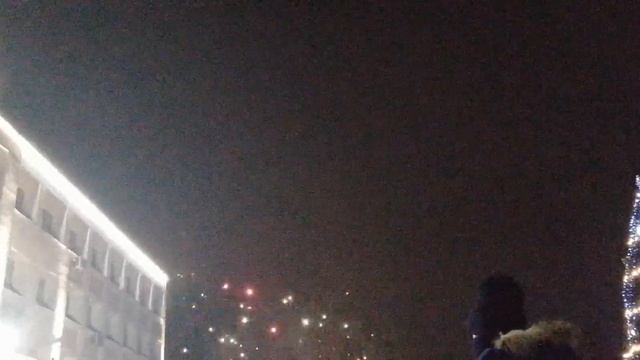 Фейерверк в городе Сморгонь на Новый 2022 год. С Новым годом. смотреть онлайн