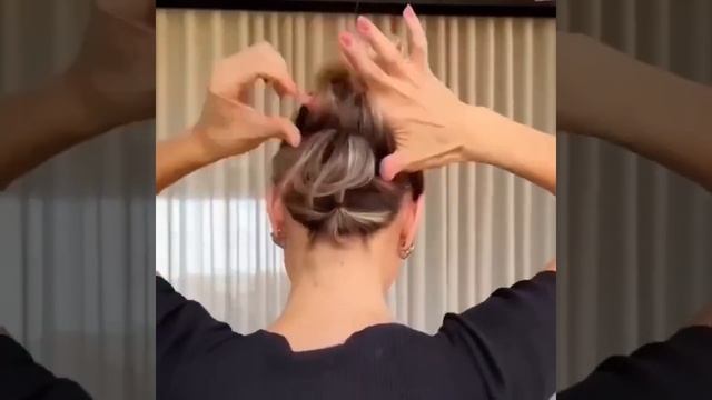 Делаем хвост на коротких волосах. Hairstyle tutorial#11 смотреть онлайн