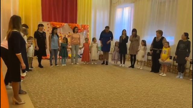 Песни о маме. Старшая группа МДОУ "Д/с №5 "Рябинка" г. Верхнеуральска смотреть онлайн