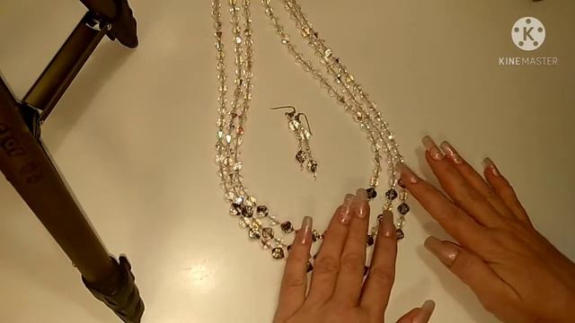 Переделка бус. Комплект из винтажных бусин "Северное Сияние"с примеркой. В память о моей свекрови. смотреть онлайн