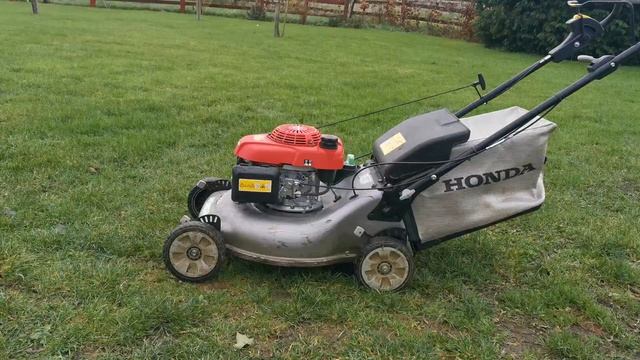 How I Damage My New Honda Izy HRG 536 VYEH Lawnmower ... Accident ?