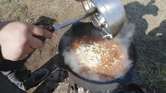 Щи в казане дачные смотреть онлайн