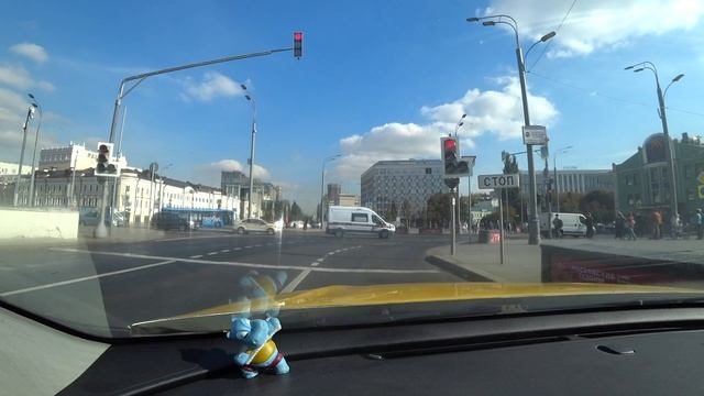 Деловой пассажир / Яндекс отключил от заказов / Работает интуиция / Такси Москва комфорт+ 26.09.23 смотреть онлайн