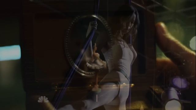 Summer Glau On Aerial Ropes (The Cape)