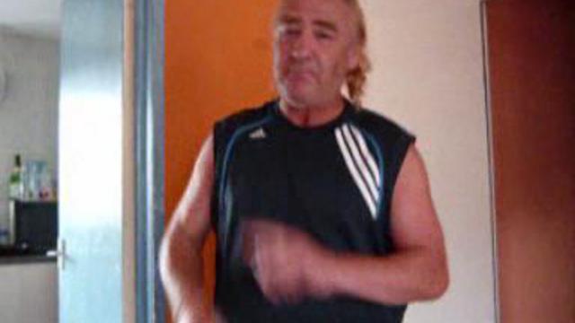 Forfar Davie Laing Sings The Hate Song смотреть онлайн