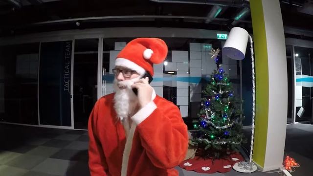 Resogun for Vita getting fixed. Santa Edition. смотреть онлайн