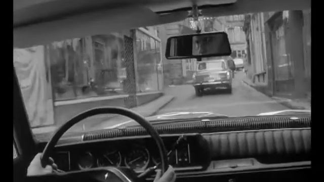 My Night at Maud's, driving through town. смотреть онлайн