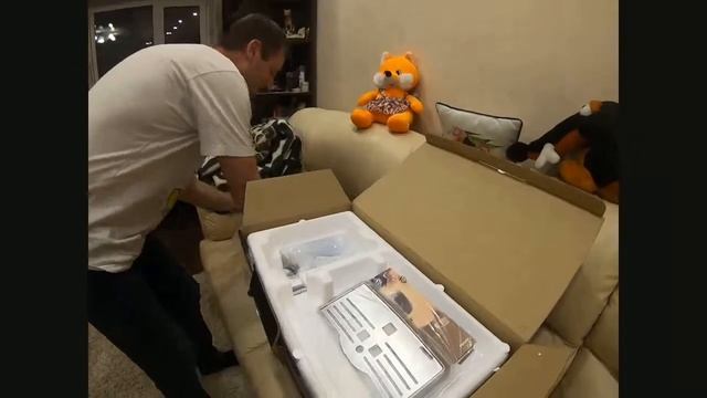 Распаковка Кофемашины Saeco Picobaristo Deluxe SM5570/10 от магазина MirTechniki.NET смотреть онлайн