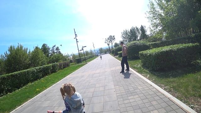 МАЛЫШИ СДАЛИ КРОВЬ / НА САМОКАТАХ В ПАРКЕ / ЧЕЧЕВИЧНЫЙ СУП