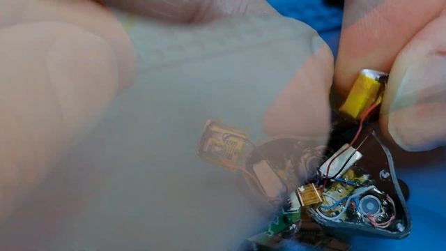 Как Заменить аккумулятор в Блютуз TWS Наушниках Самому TRN смотреть онлайн