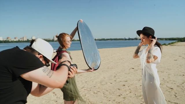 Фотосессия с отражателем. Как снимать в яркое солнце. смотреть онлайн