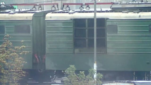 Электровоз ВЛ10-1511 смотреть онлайн