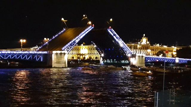 Санкт-Петербург, развод Дворцового моста. смотреть онлайн