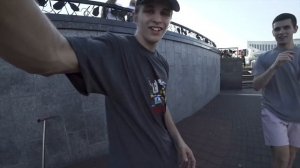 Учу новичка как делать трюки на самокате С НУЛЯ