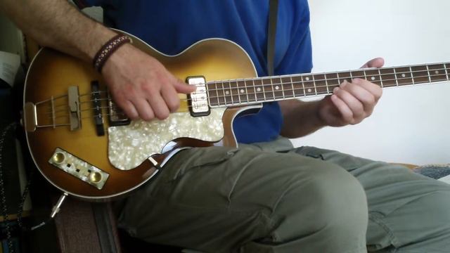 J.K. Demo mit Höfner 502 Club Bass Teil 2 смотреть онлайн
