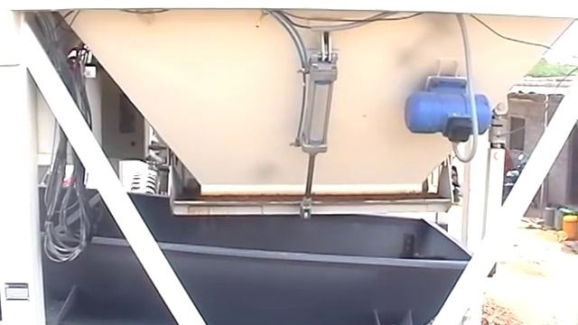Universal Trailor Mounted Batching Plant смотреть онлайн